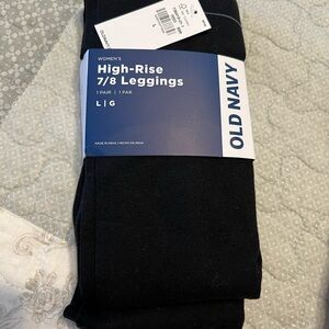 Old Navy Black High-Rise 7/8 Leggings